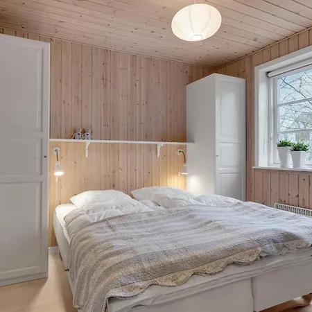 Three-bedroom In Logstor Løgstør