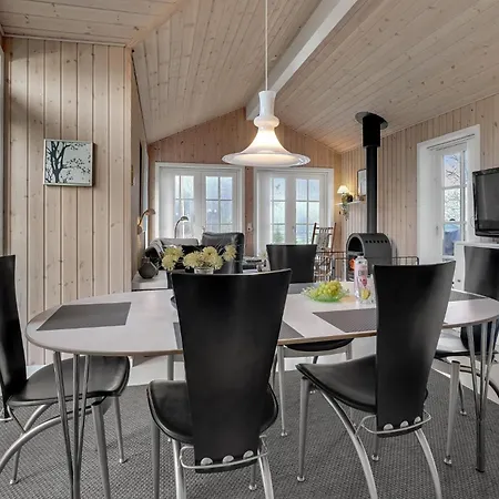 Holiday home Beautiful In Logstor With Kitchen