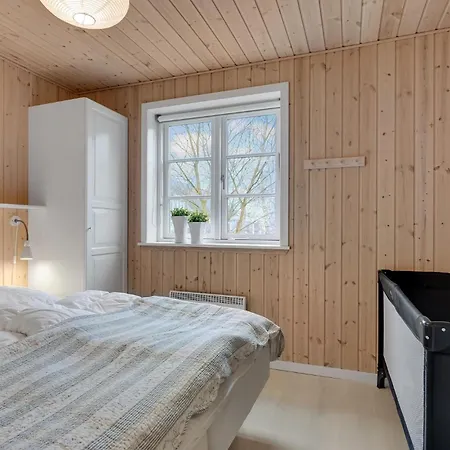 Nyaraló Three-bedroom In Logstor *