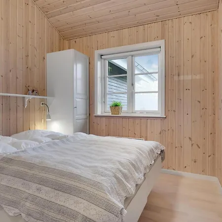 Three-bedroom In Logstor *