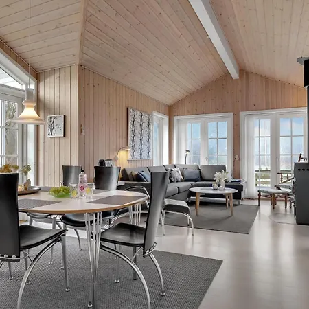 Three-bedroom In Logstor * Løgstør