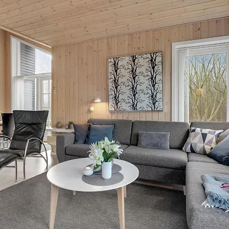 Nyaraló Three-bedroom In Logstor *